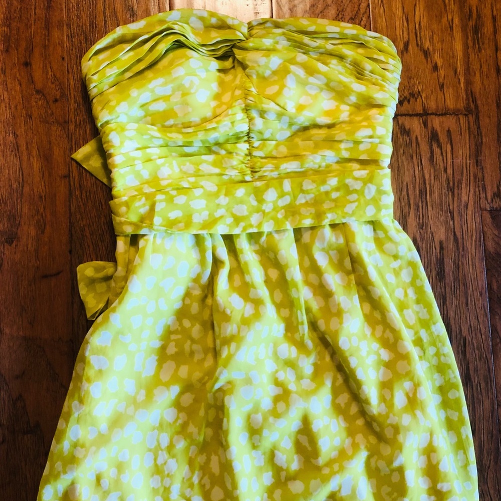 Beautiful strapless dress - Picture 2 of 2
